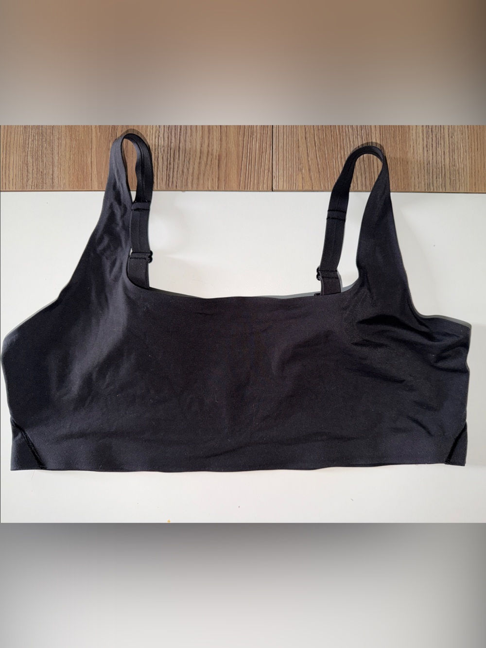 lululemon athletica Black Seamless Sports Bra with Adjustable Straps